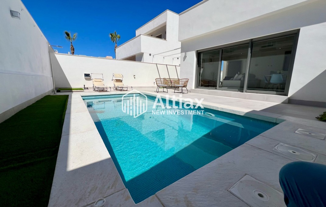 New Build - terraced -
Orihuela