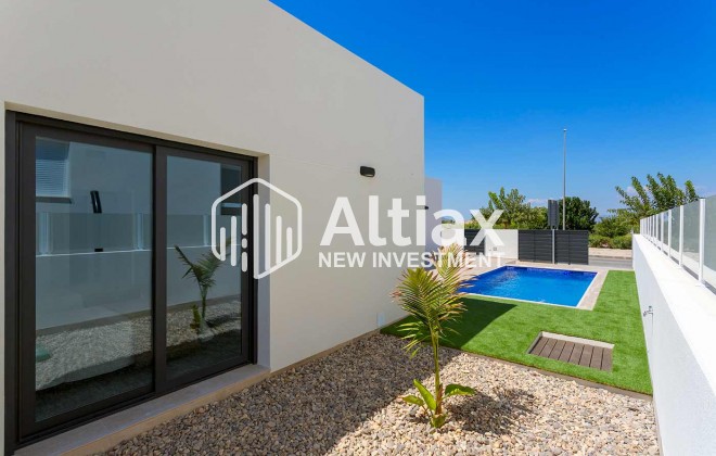 Nueva construcción  - detached -
Daya Nueva