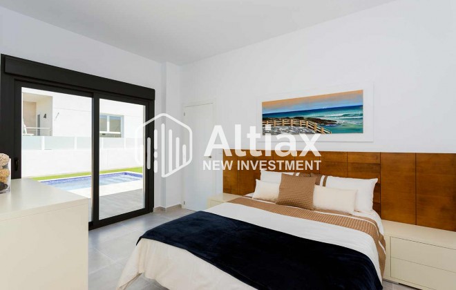 Nueva construcción  - detached -
Daya Nueva