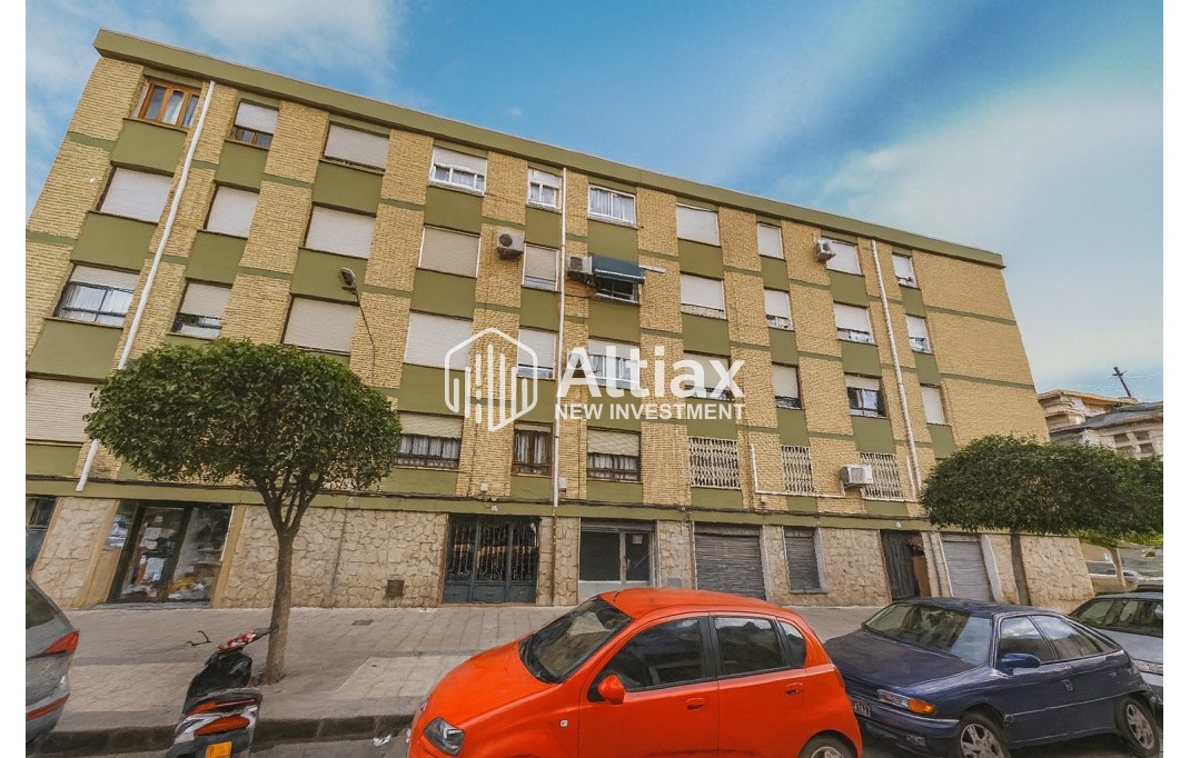 Segunda mano - Apartamento / piso -
Elda