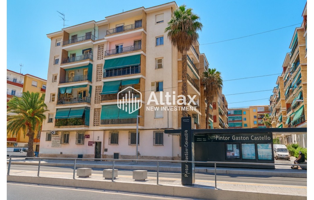 Resale - Apartment / flat -
Alicante (Alacant)