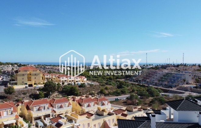 Nueva construcción  - Ático -
Res. Las Filipinas