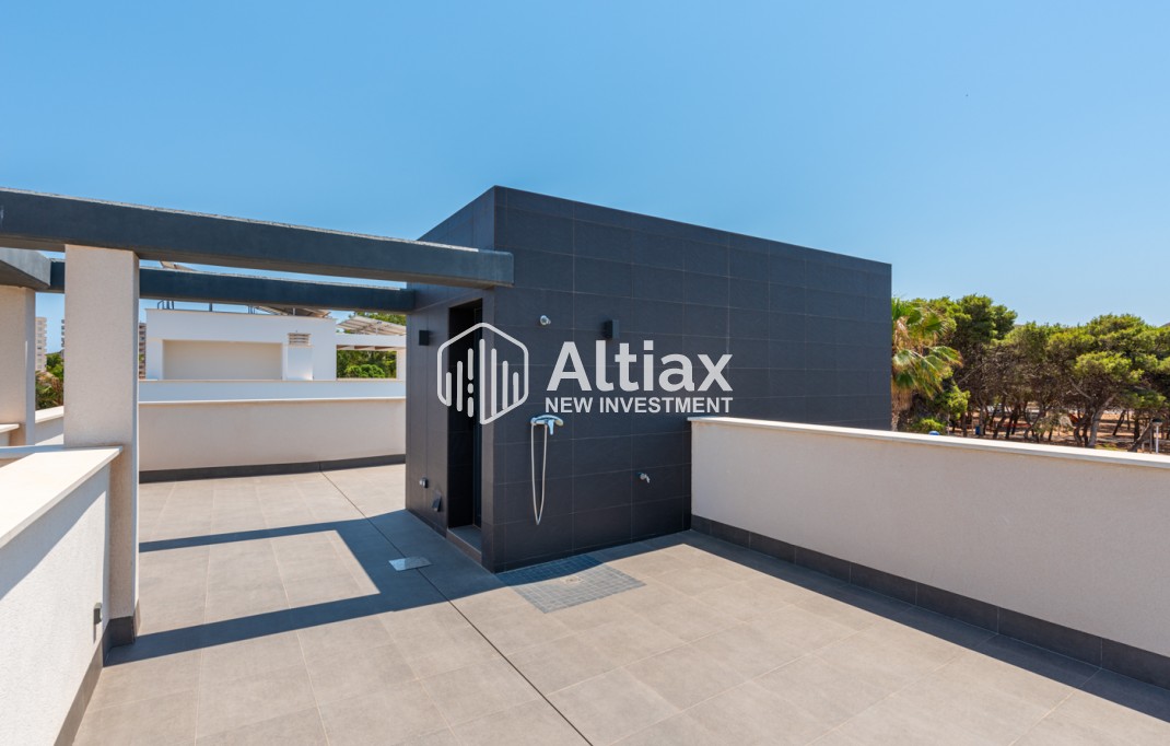 New Build - detached -
Playa Paraiso