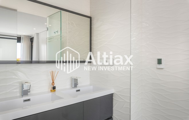 New Build - detached -
Playa Paraiso