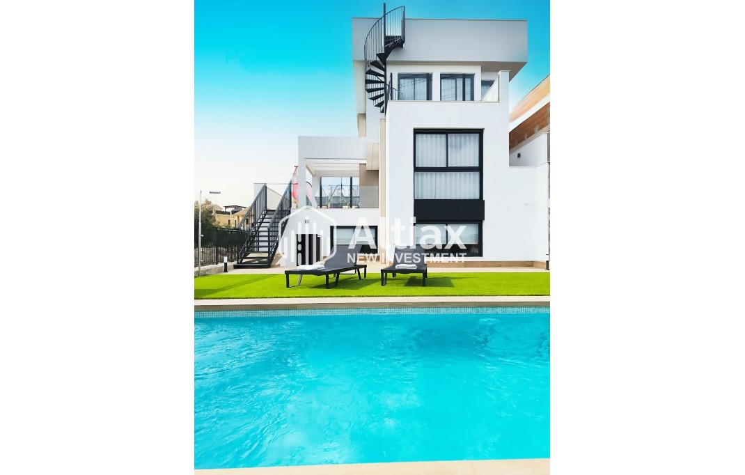 New Build - semi-detached -
Algorfa