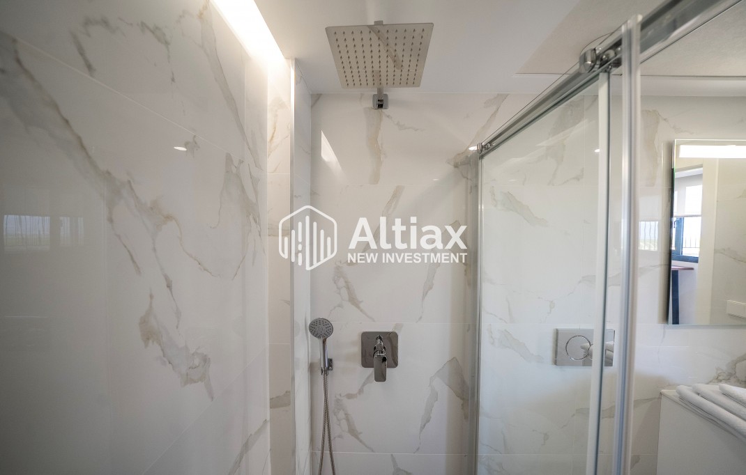 New Build - semi-detached -
Algorfa