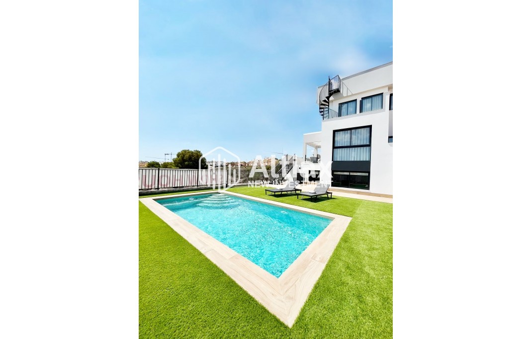 New Build - detached -
Algorfa