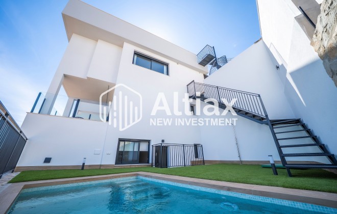 New Build - detached -
Algorfa